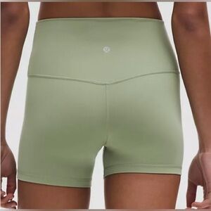 NWT Lululemon Align HR Short, size 14